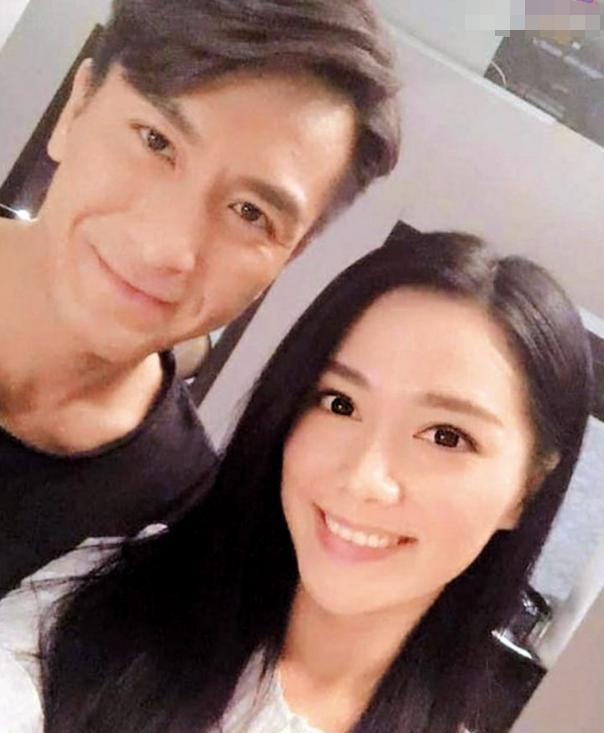相声|47岁马国明携汤洛雯看爱巢,女方中意过亿豪宅,婚期或定在明年