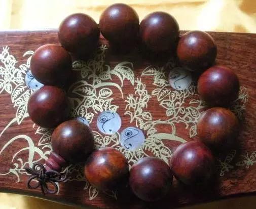 「文玩」谁说没钱不能文玩？统计下市面上几十块就能买到的木质手串！