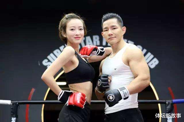 『日本队』他是中国拳王，32岁身价过亿，曾击败过日本拳王，娇妻神似某女星