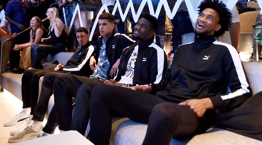 『斯蒂芬·库里』什么是老詹拥有17年, 浓眉至今没有的东西