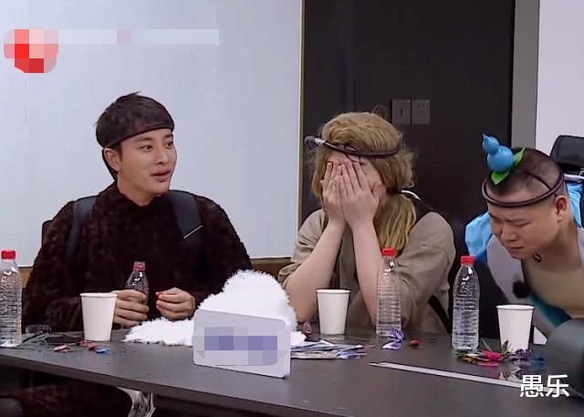 『赵丽颖』极限挑战6：岳云鹏当众扇贾乃亮一巴掌，贾乃亮当场变脸，场面险失控