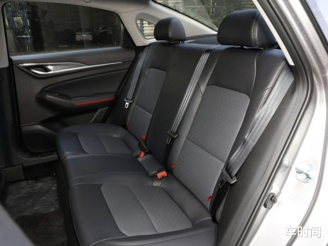 长安汽车|长安又火了，30天狂甩15574台，7.29万起，铁了心要扳倒大众丰田