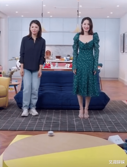 「肖战」刘敏涛跳舞录视频,身后背景一点都不像是选秀,姐姐们就是了不起