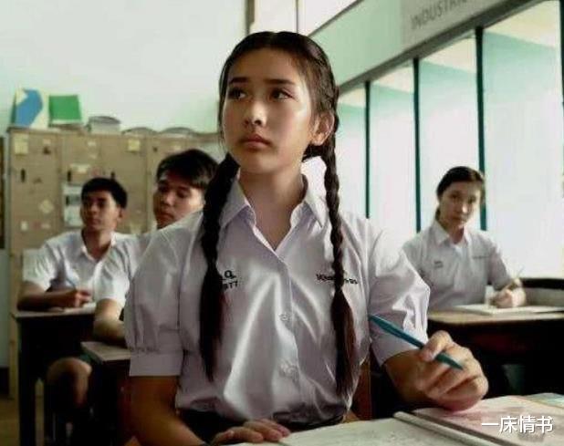 夺冠|《夺冠》冷知识：白浪演母亲郎平，巩俐当策划，李现刘敏涛跑龙套