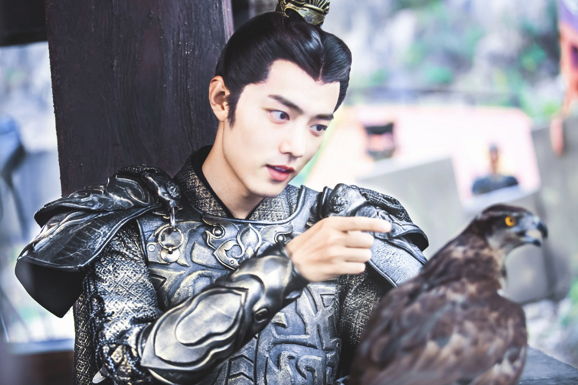 [肖战]肖战单曲销售额反超周杰伦，粉丝做法引群嘲，华晨宇往事再度重演