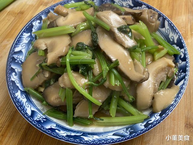 芹菜|立秋后，这菜要多吃，嫩滑爽口，常吃免疫力强身体棒，比肉还香