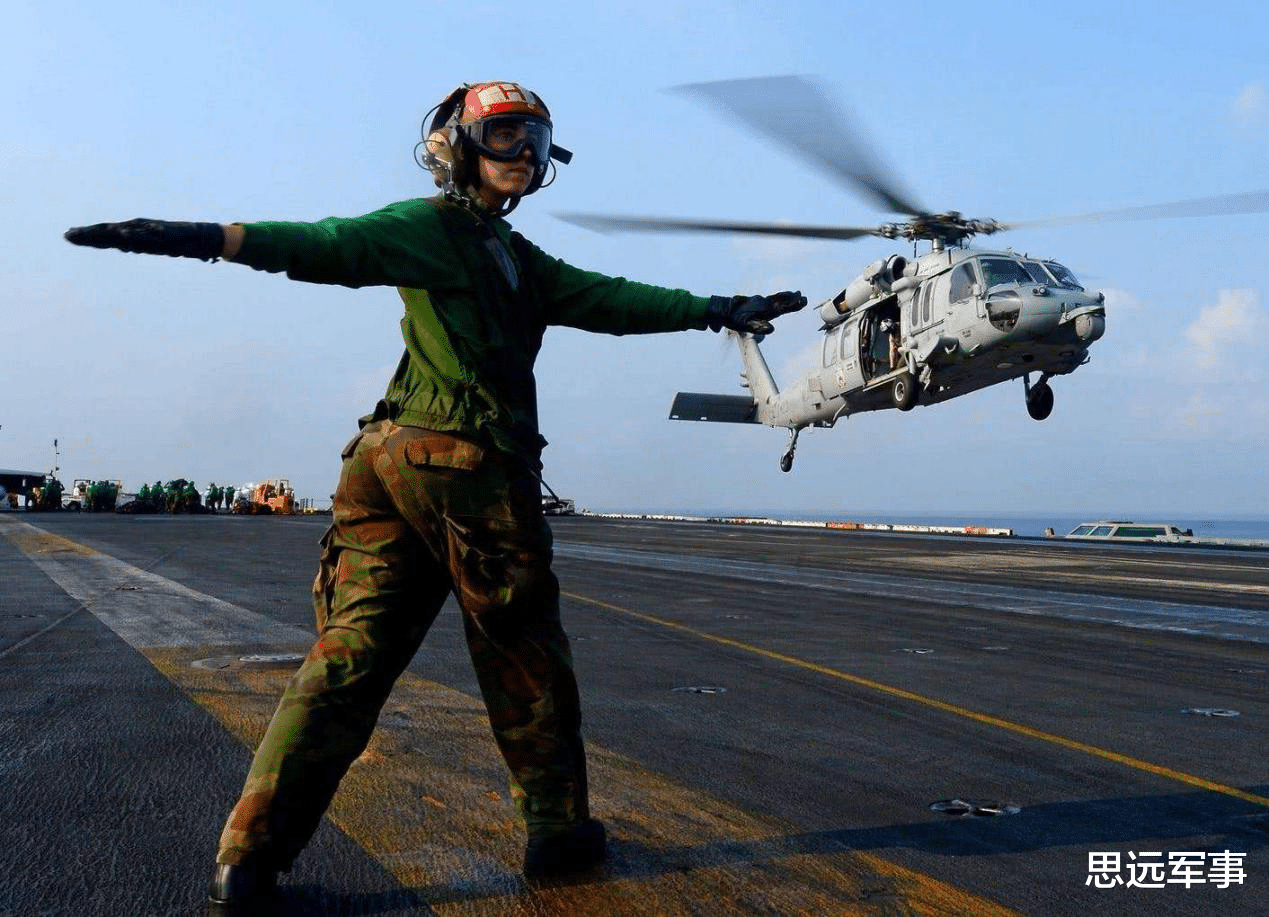 |为何航母上要配备数百名女兵？美海军答案让人信服，中国选择学习