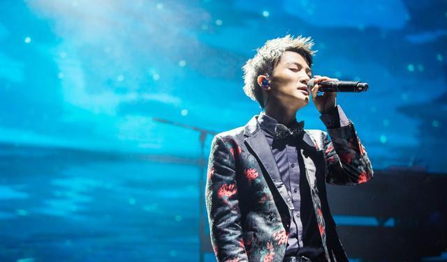 周深|从默默无闻到大红大紫，周深这个“笨小孩”到底做对了什么？