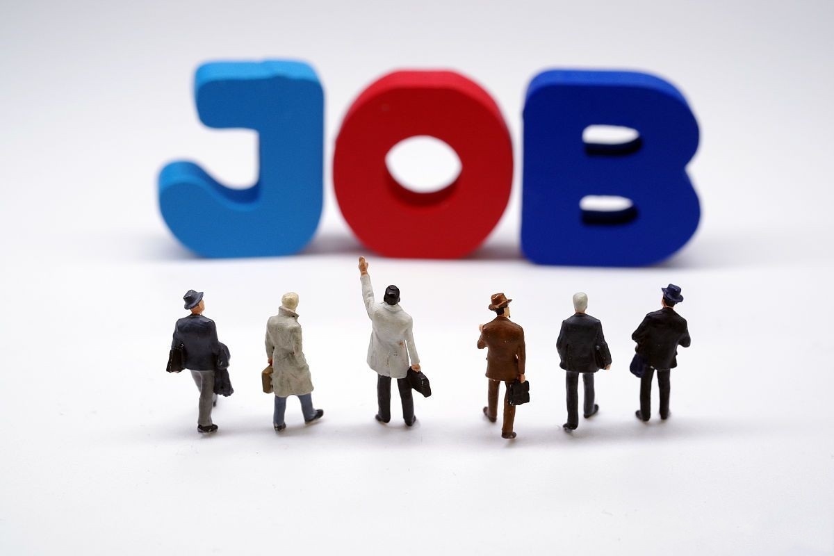 「深圳市」主动辞职,却拿到了双倍工资,且看职场高手如何神操作