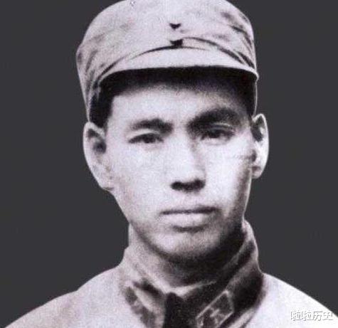 许世友|许世友嫌自己军衔低，跑去理论，周总理一句话让他心服口服