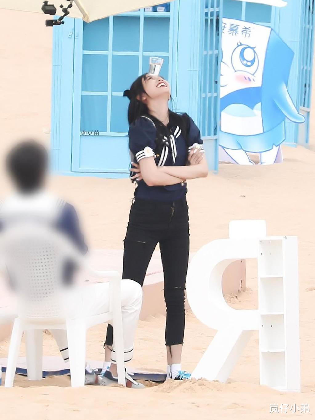 奔跑吧兄弟|《跑男》录制最后一期,全员水手服造型亮相,这两人遭节目组溜粉!