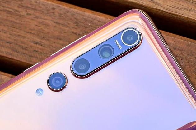 『小米科技』坚挺三个月后，小米10售价首次崩溃，米粉：买早了