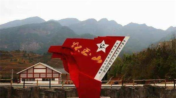 「方志敏」他是方志敏牺牲的祸首，因此役立功升中将，后来霸占毛人凤的妻子