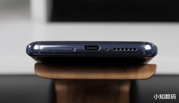 [小米科技]几乎没有短板的5G手机：屏幕胜三星，声音胜苹果，相机胜华为