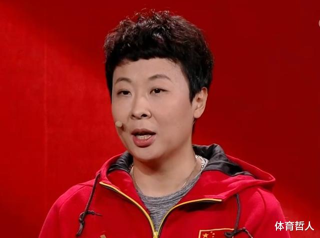 冯坤■冯坤爱子正面照曝光！卷发，样子与冯坤一模一样，外婆教他讲中文