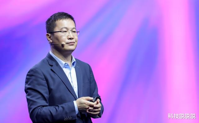 『卢伟冰』卢伟冰给力，新机搭载30倍变焦+三星AMOLED，广大米粉开心了！