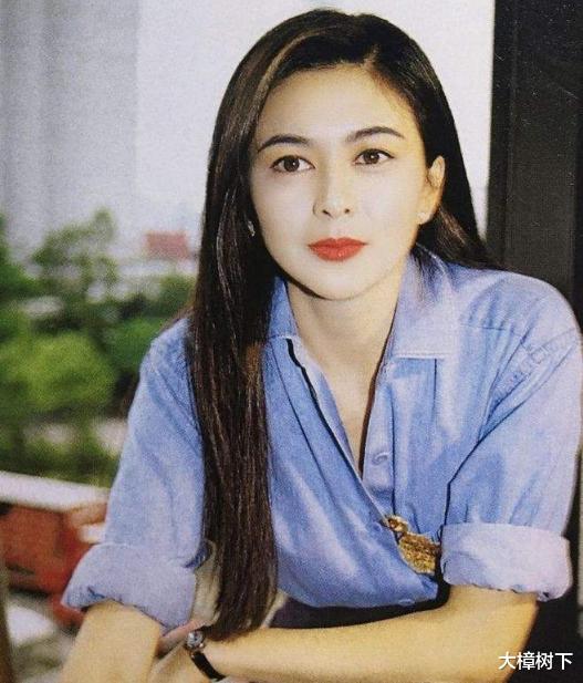「关之琳」豪门狙击手关之琳：情史坎坷，两婚两离，自曝各种男人都试过