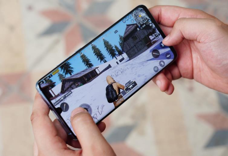 iPhone12 mini|?华为P30Pro换成iPhone12mini,深度使用1天,失望来得太突然