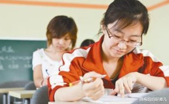 #早恋#初中生总结3种班干部容易“早恋”，尤其第2种，是“铁杆万人迷”