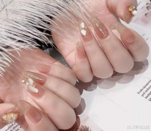 [美甲]心理测试：第一眼，你最喜欢哪一种美甲？测你的枕边人有多宠你