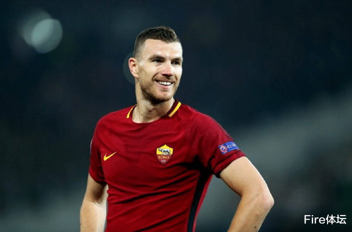 尤文图斯|尤文重夺欧冠计划曝光！沿用萨里核心班底，再引进一巨星辅佐C罗