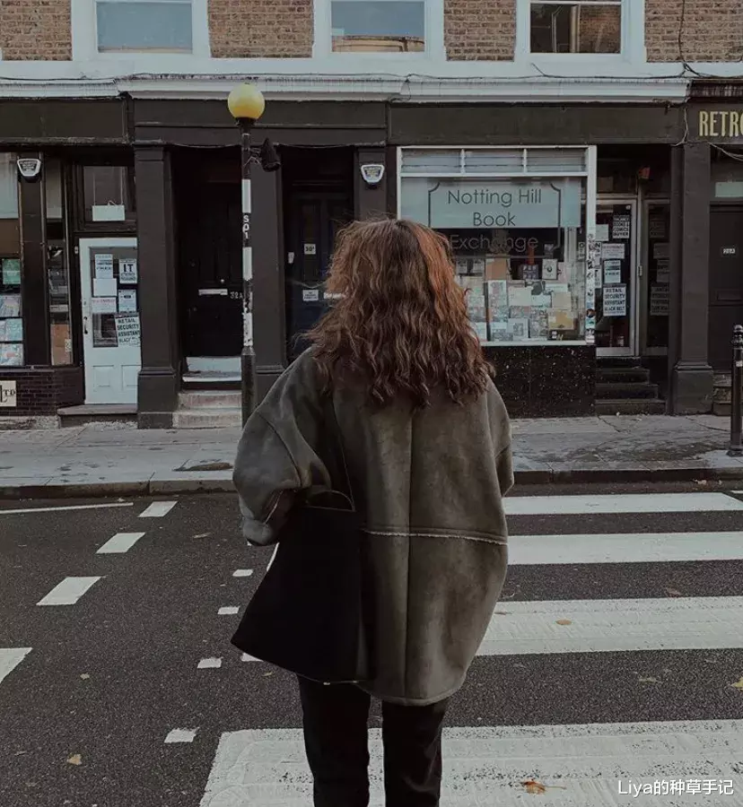 发型|秋冬女生巨显老的发型，千万别再留了！