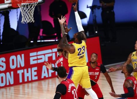 湖人队|没有了，没有黑八了！浓眉13中9打爆开拓者，湖人终于亮剑