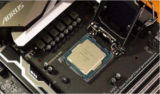 CPU▲CPU顶盖为什么只能用铜，银的导热属性更优，为啥不用？