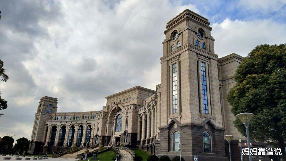 「高校」985高校有5档之分,考进前3档前途不可限量,你属于哪一档?