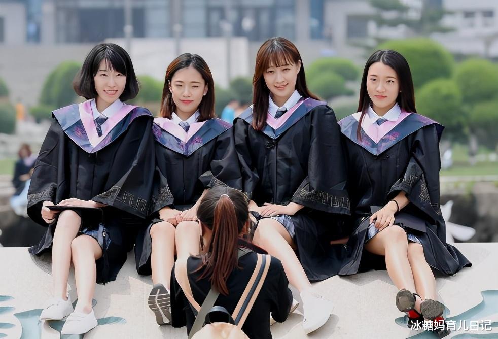 大学|上大学后，女生的颜值为何有这么大的变化？学姐：多数是4个原因