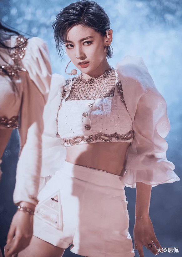 [张艺凡]?《创造营》排名大洗牌，徐艺洋上升，张艺凡下跌，而她是最强黑马