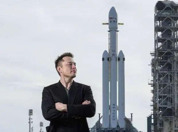 创业|中年惨遭离婚的超模,却培养出世界级科技巨子