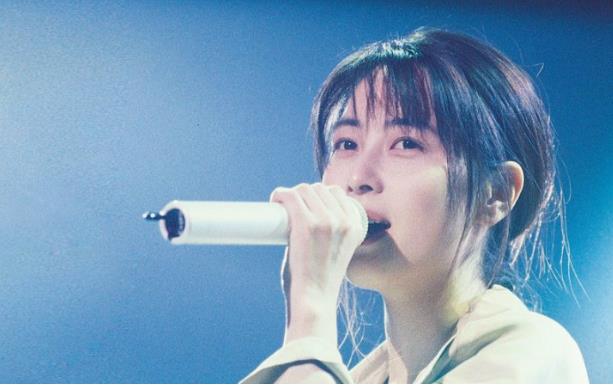 坂井泉水|她被赞“颜值最高”的女歌手，一首歌火了27年，如今歌曲已被写入教科书