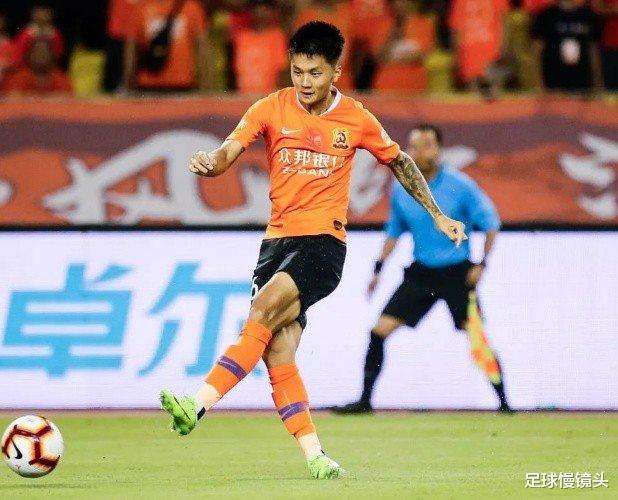 中超|2-0！又一国脚踢疯了，李铁爱将造2球，中超前4球都是国脚制造