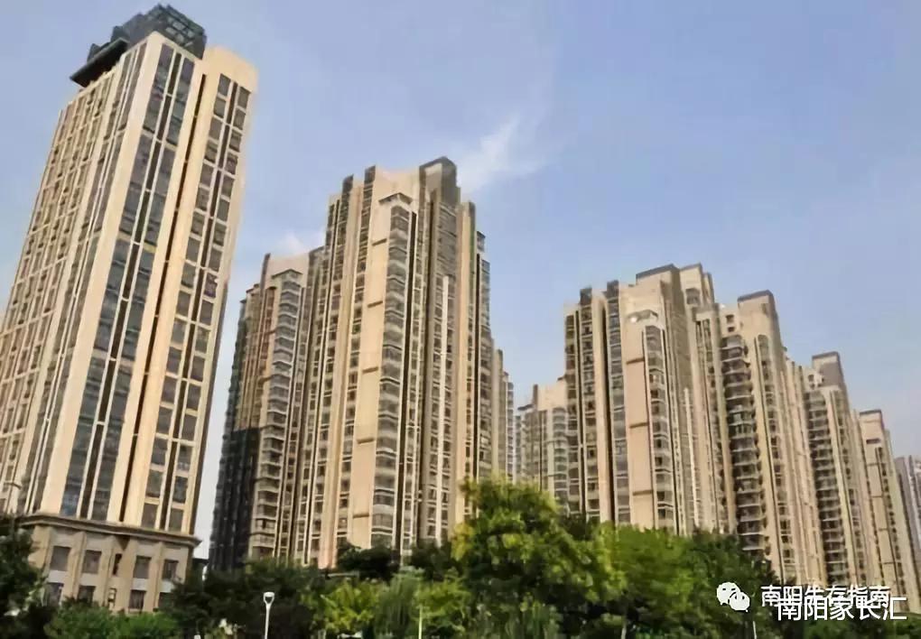 南阳卖房找中介怎么样？经历后的老哥欲哭无泪