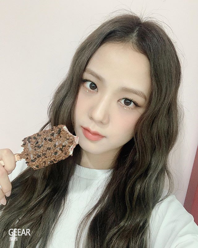 blackpink|BLACKPINK跟赛琳娜·戈麦斯合作的新歌主题或许与雪糕有关!