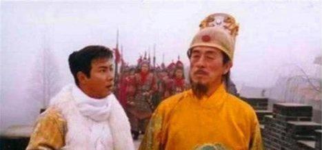 沈万三|朱元璋想杀掉沈万三,就问桌上猪蹄叫什么,沈万三回答了3个字