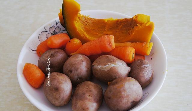 胡萝卜|晚餐,老婆迷上这减脂餐,低脂低卡,不用挨饿,越吃越苗条