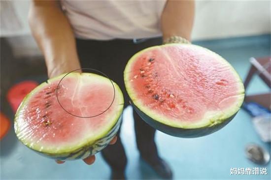 【水果】3种水果列入“黑名单”,再便宜也别给娃买,容易惹上“白血病”