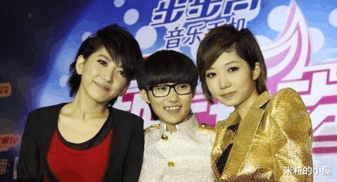 超女|同是超女冠军：李宇春成巨星，尚雯婕成导师，而她却在当“车夫”