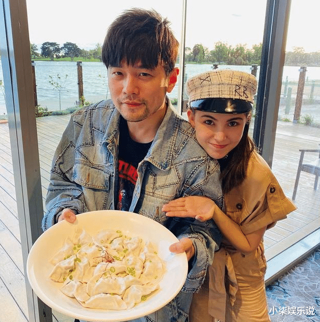 昆凌@原来昆凌奶奶才是大美女，昆凌光是遗传了个双眼皮，就拿下周杰伦