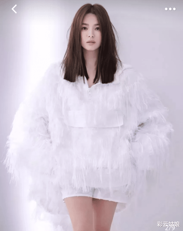 宋慧乔|大家都被宋慧乔的年龄骗了，看她扎上高马尾的样子，确定38岁？