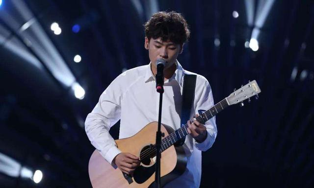 薛之谦■华语男歌手热度榜，肖战未进前十，薛之谦第四，榜首无人能敌