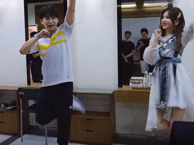 极限挑战■《极限挑战》下期将迎来老成员的回归，彭昱畅及“高颜值”女团