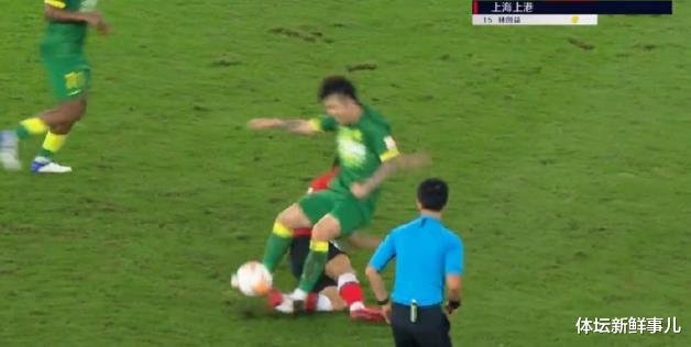 上海上港|输球又输人！上港1-2国安，徐江曝内情，胡尔克遭炮轰，谁注意巴坎布举动