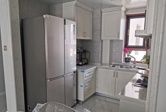 |晒晒全屋定制的新房，家具一入场大气上档次，客餐厅水晶灯太美了