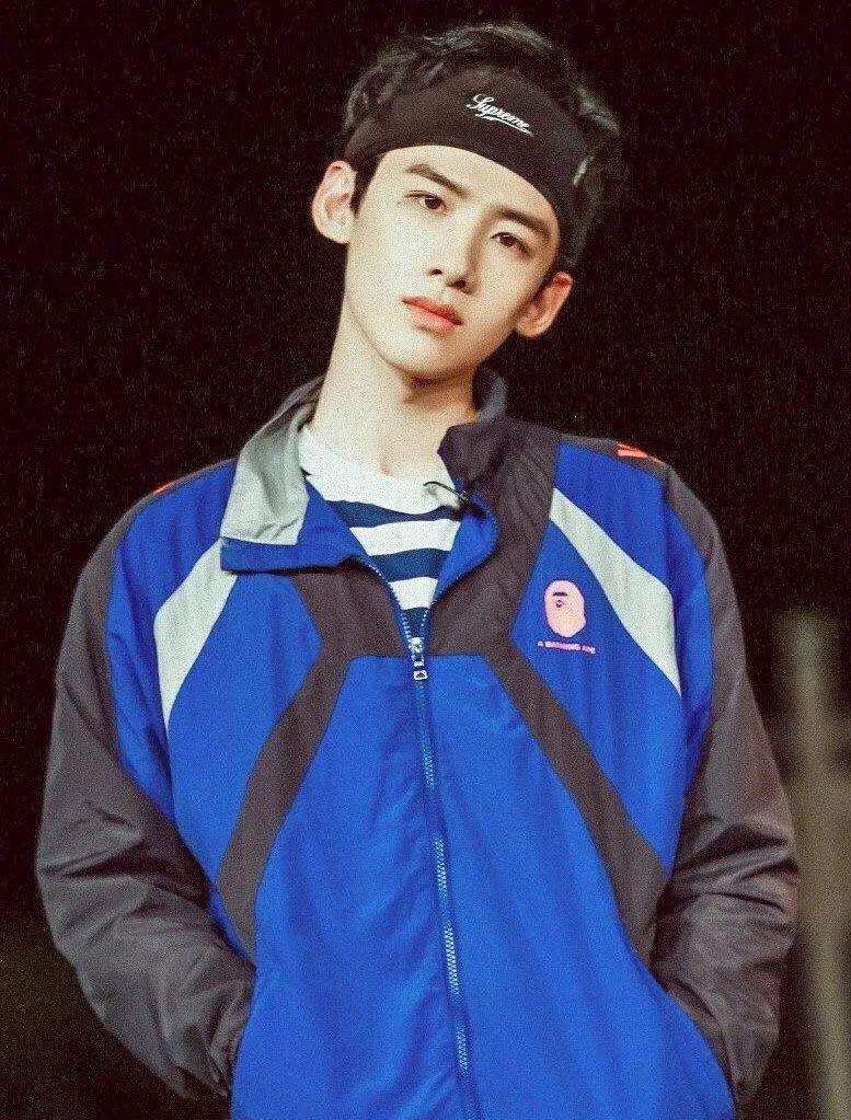 发带■连他也开始凹造型了