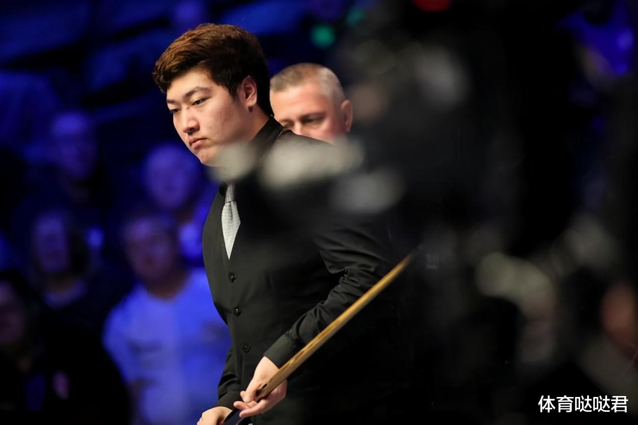 |斯诺克爆出两场冷门！中国选手三战全胜，鲁宁单杆破百赢磨王对决