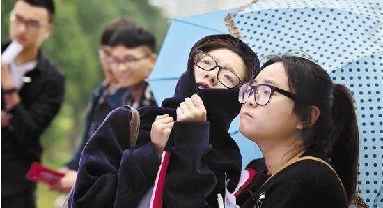 「机械」这四个专业女生最好别报考, 大学很悲催, 就业困难工资低!