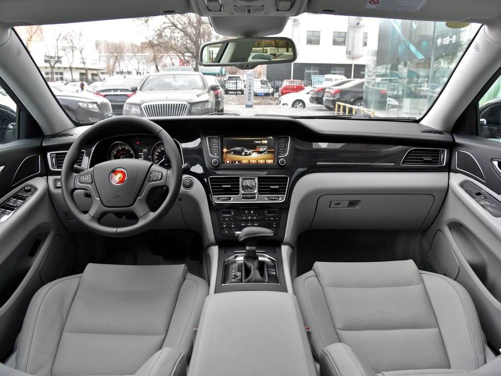 「红旗H7」红旗H7成为国产车的又一个骄傲！前置后驱，自带中国元素成亮点！